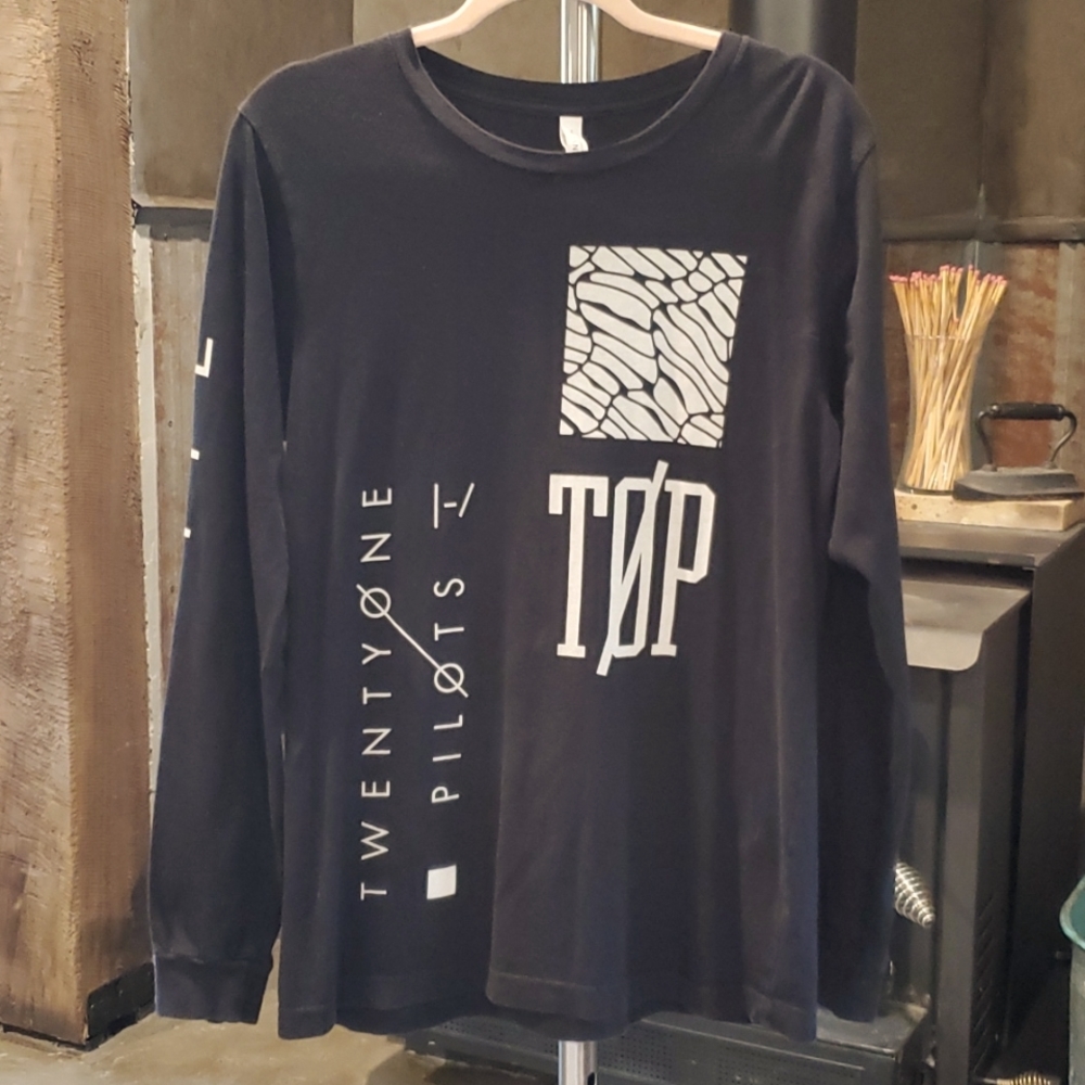 Twenty one pilots shirt